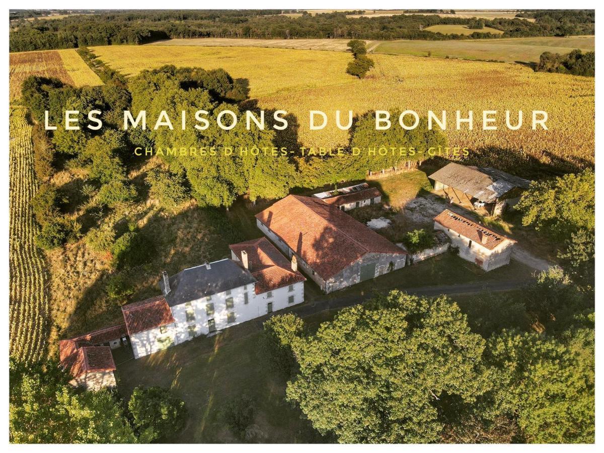 Les Maisons Du Bonheur Bed and Breakfast Château-Garnier Eksteriør billede