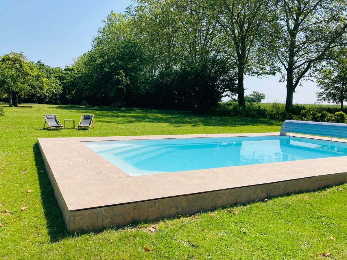 Les Maisons Du Bonheur Bed and Breakfast Château-Garnier Eksteriør billede